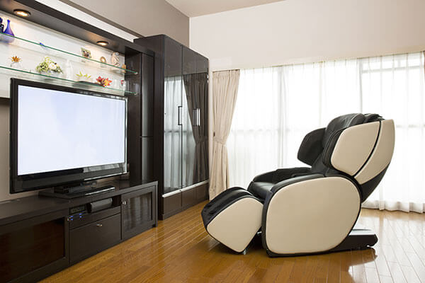 まとめ用イメージ（マッサージチェア／PR）